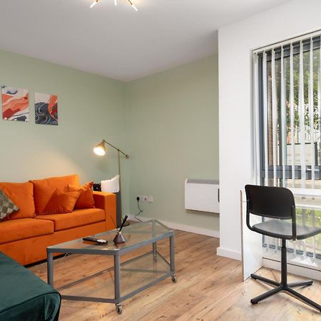 マンチェスターFree Parking - Immaculate 1Bd Flat - Salford Quaysアパートメント エクステリア 写真